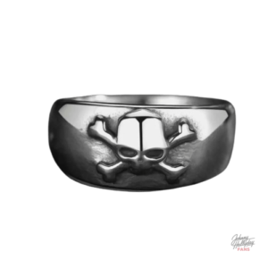Bague inspirée par Johnny Hallyday avec motif crâne