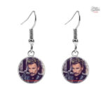 Élégantes boucles d'oreilles en hommage à une légende
