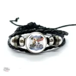 Johnny Hallyday - Bracelet Route 66, look intemporel