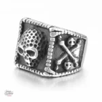 Bijou inspiré par Johnny Hallyday, motif osseux