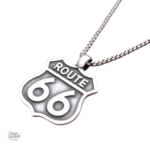 Collier pendentif Johnny Hallyday Route 66 en métal