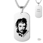 Modèle 3 : Collier plaque Johnny Hallyday, style rock